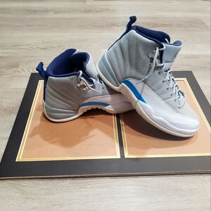 Jordan 12 Retro Grey University Blue white